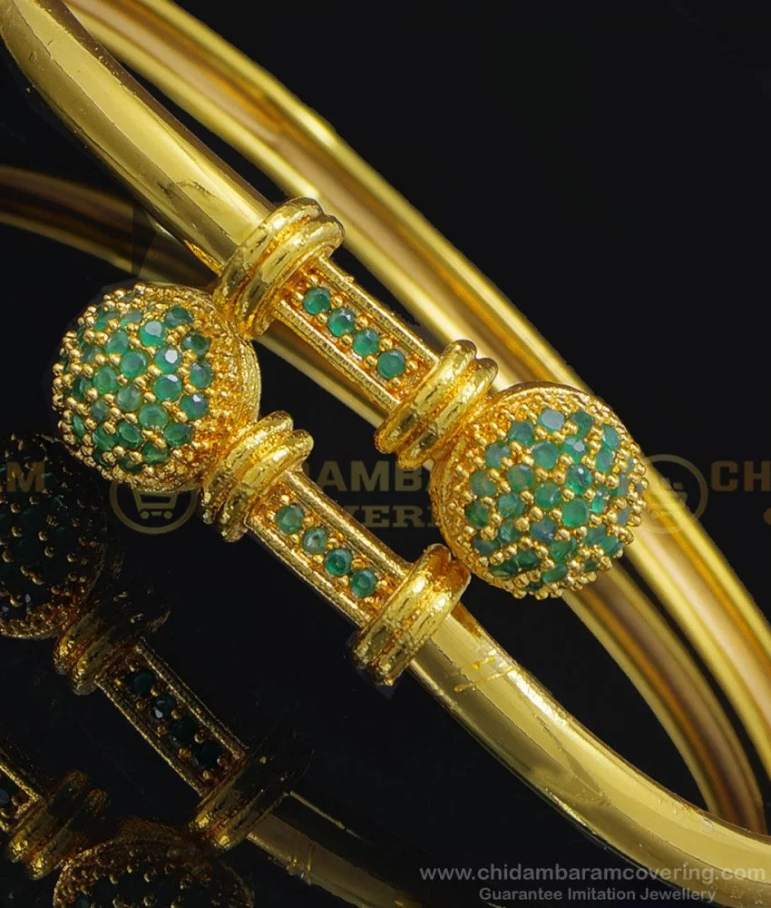 Buy One Emerald Stone Chip Bracelet, Emerald Chip Bracelet, Stone Bracelet, Green  Emerald Stone Bracelet, May Birthstone, Stretch Bracelet Online in India -  Etsy