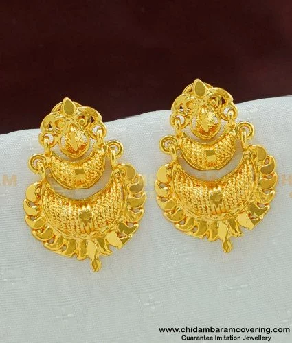 Low Price Dazzling Gold Design Traditional Jhumka Earrings Online J24881