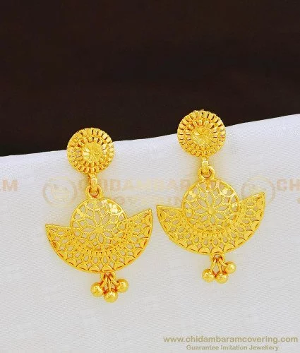 Buy Latest Light Weight Simple Daily Use Gold Earrings Designs for Women