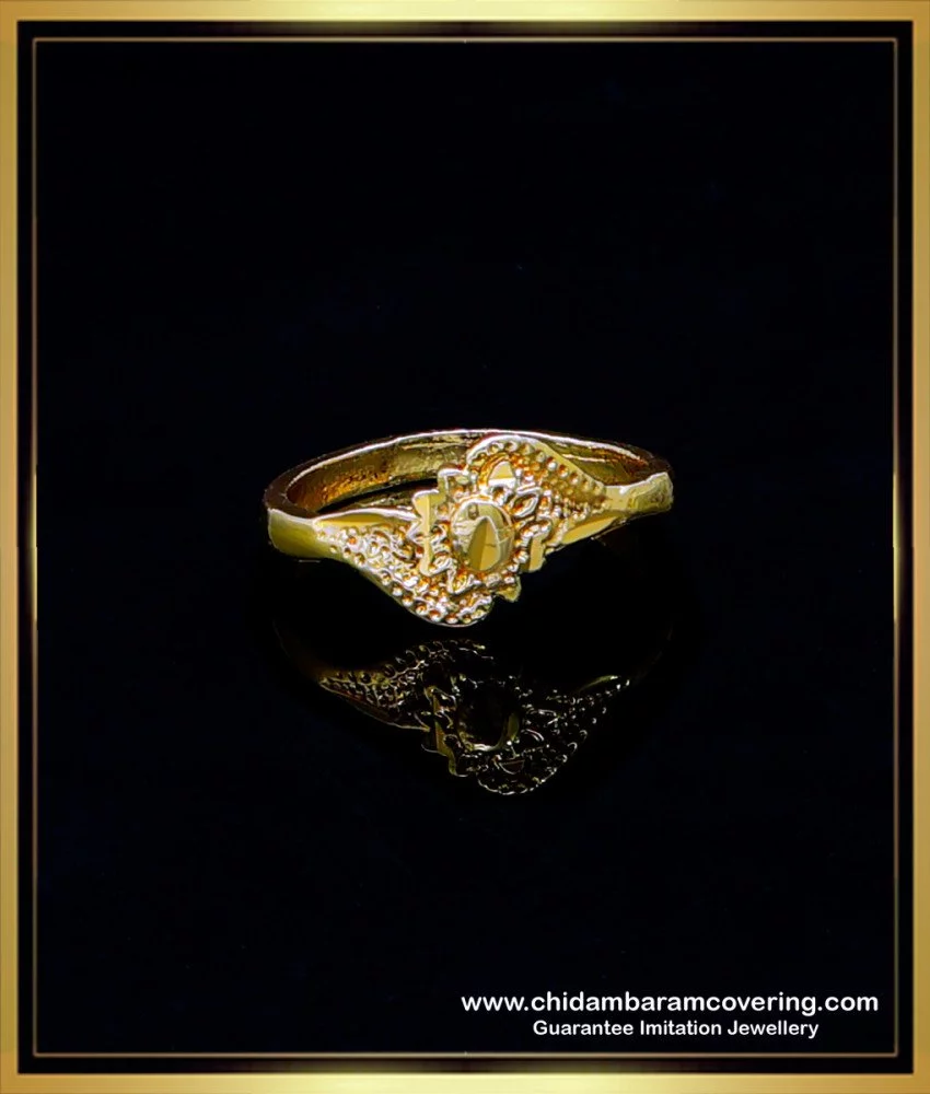 Elegant Lines 22K Gold Ring For Women